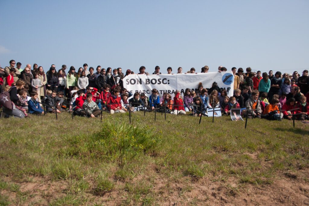 Concentració a Son Bosc contra el projecte de camp de golf, març de 2010